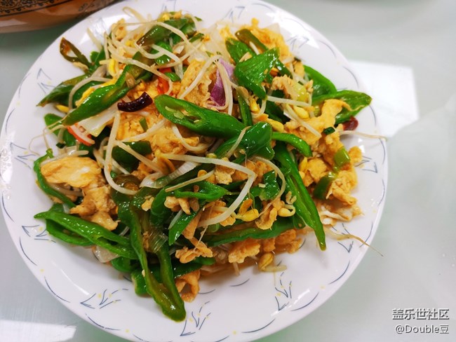 豐盛的晚餐，會發(fā)胖的哦！