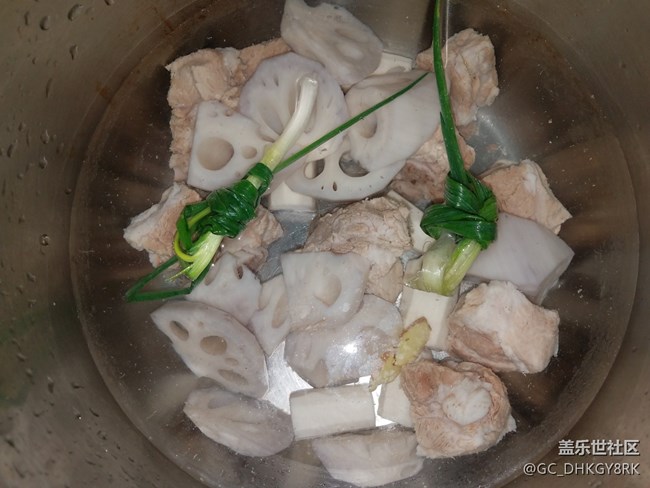 【暖胃好食】+山藥蓮藕小排湯