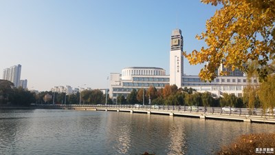【初冬印象】+冬日暖陽(yáng)下的琥珀潭