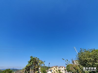 藍(lán)藍(lán)的天空