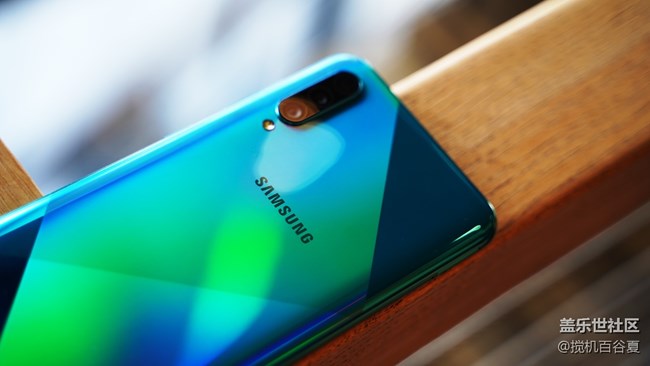 快看！三星Galaxy A50s的顏值也太高了