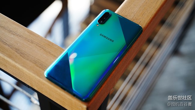 快看！三星Galaxy A50s的顏值也太高了