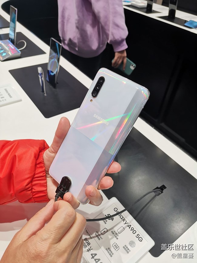 【Galaxy A90 5G體驗(yàn)】+店內(nèi)的匆匆體驗(yàn)