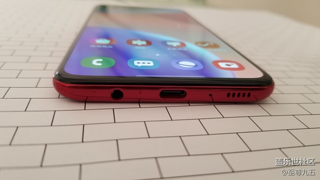 Galaxy A70s簡評：誠意滿滿的中端佳作
