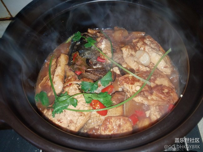【年末美食】+紅燒魚(yú)頭燉豆腐 【年末美食】+紅燒魚(yú)頭燉豆腐