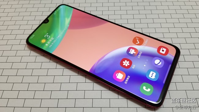 Galaxy A70s簡評：誠意滿滿的中端佳作