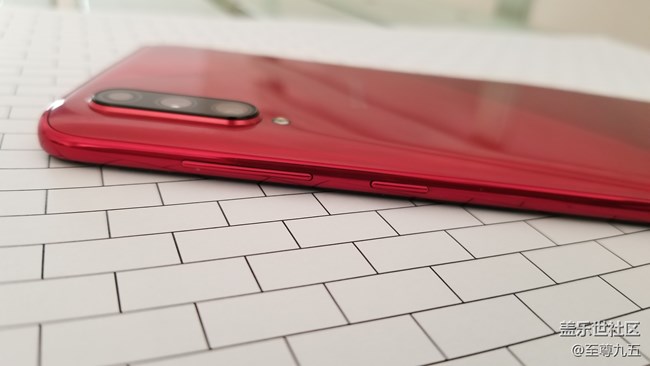 Galaxy A70s簡評：誠意滿滿的中端佳作