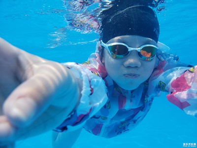 【2019最美瞬間】暑假水下直拍——體驗(yàn)三星強(qiáng)大的防水功能