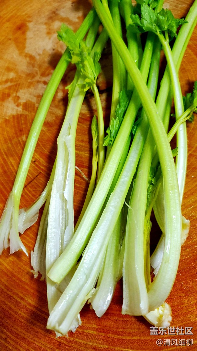 【自作家常菜】+爆炒琥珀翡翠光