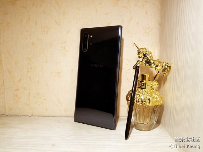 超高屏占比配Spen