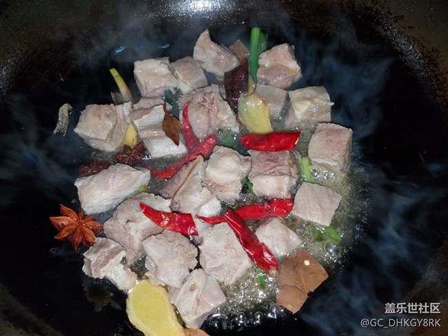 【新年團(tuán)圓飯】+胡蘿卜燒牛肉