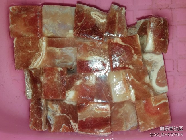 【新年團(tuán)圓飯】+胡蘿卜燒牛肉