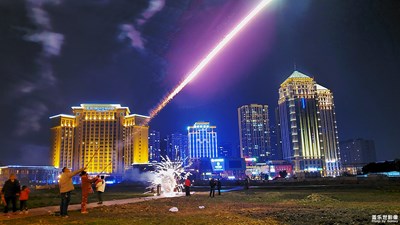 【新春】+斗疫病寥自樂喜采春訊