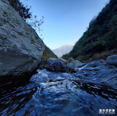 山河無恙，人間皆安