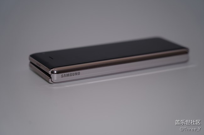 Awesome！可以摸摸你的W20嘛