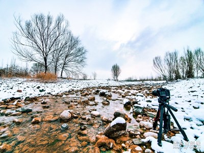 慢慢聽雪落下的聲音
