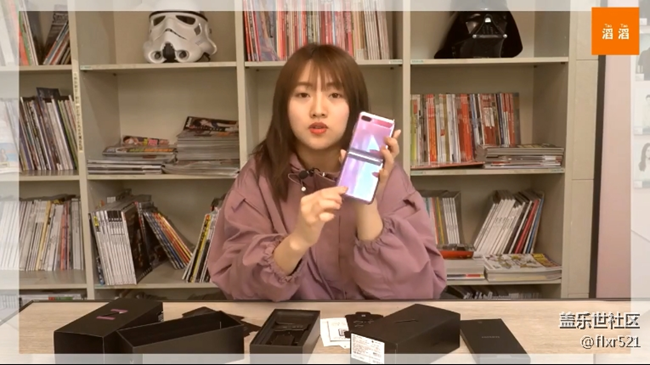 三星 Galaxy Z Flip 開箱評測 粉嫩粉餅盒打中少女心