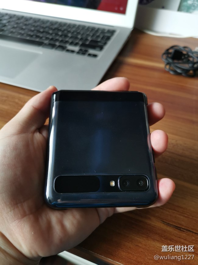 我的Galaxy Z Flip折疊屏手機(jī)，全部都是第一次！