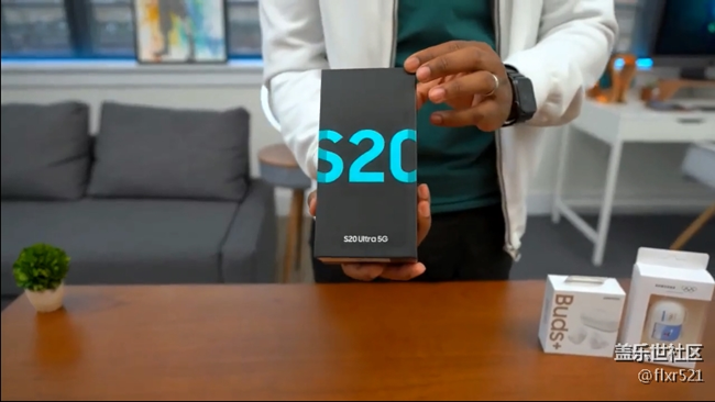 三星S20 Ultra和三星Galaxy Buds+真無線藍牙耳機開箱