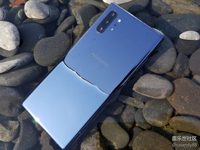 今天終于可以出去放風(fēng)了