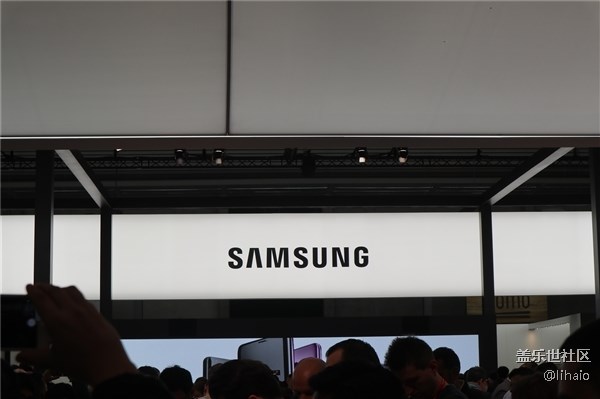 三星發(fā)布全新配色Galaxy S20+：韓國(guó)獨(dú)占