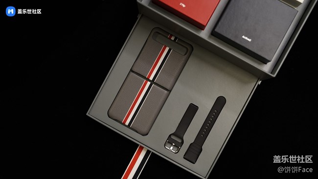 時尚新體驗 三星Galaxy Z Flip Thom Browne 限量版