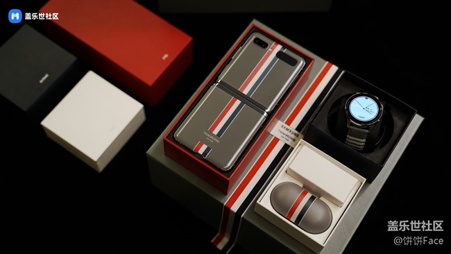 時尚新體驗 三星Galaxy Z Flip Thom Browne 限量版