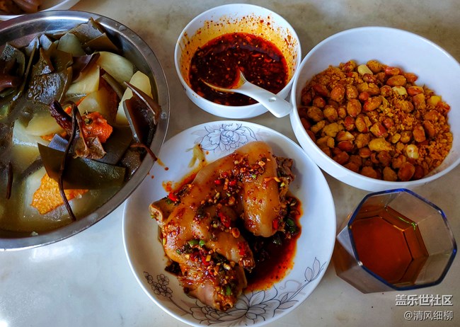 《宅家食譜》+慢燉豬手 《宅家食譜》+慢燉豬手