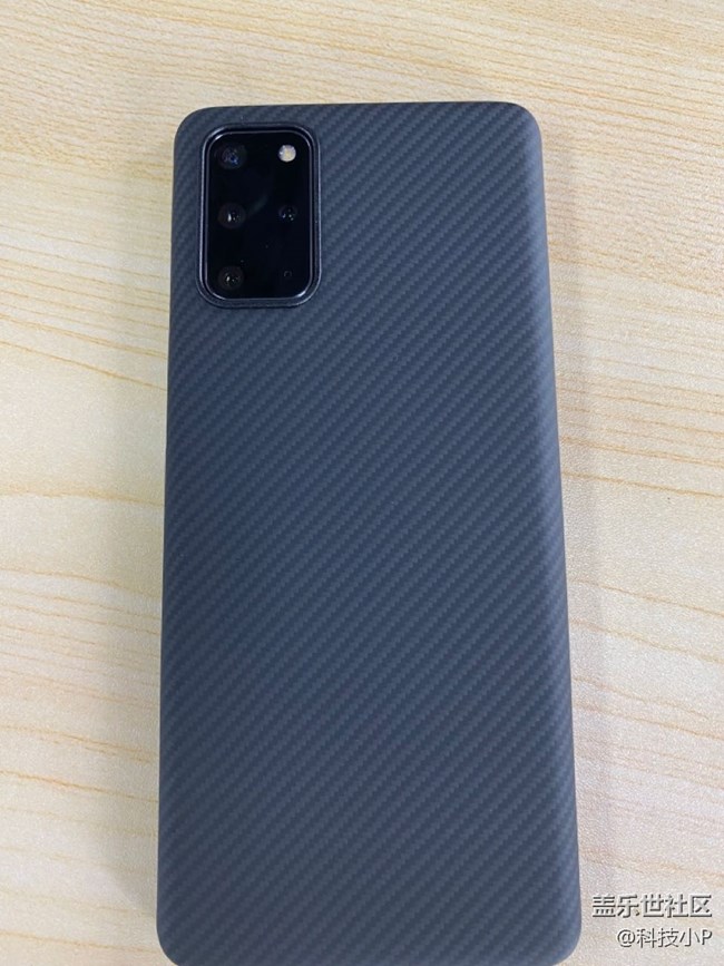 在國外買的手機(jī)終于到了，真機(jī)上手，真香~~！