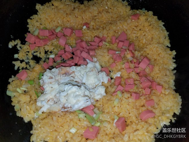 【宅家食譜】+火腿腸蛋炒飯