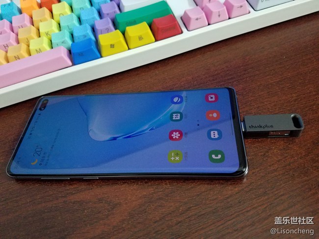 【我身邊的S元素】我的蓋樂世桌面