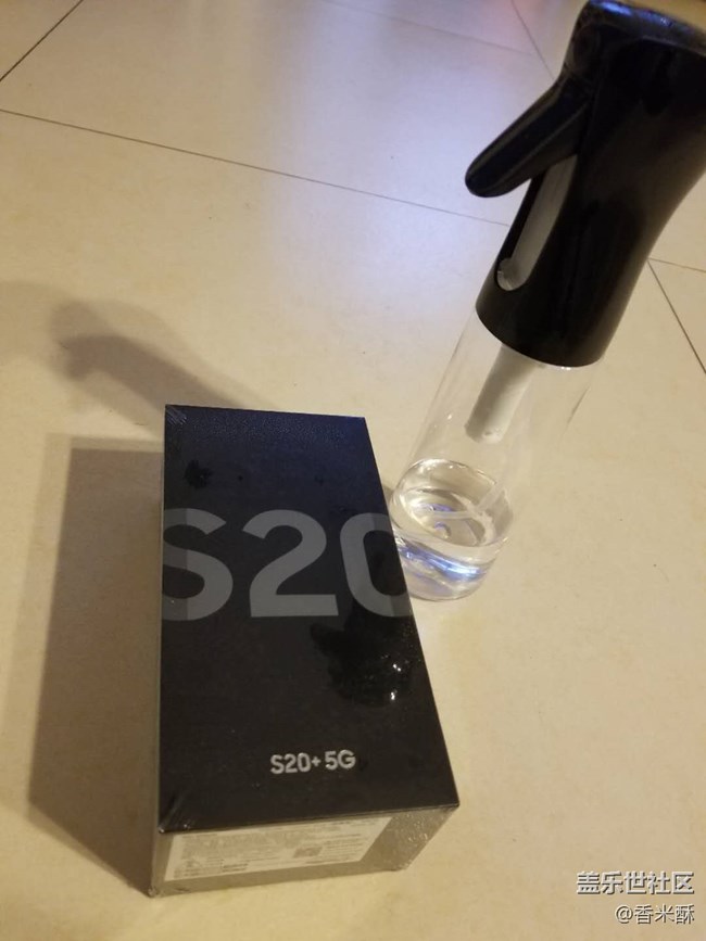 S20+派送了，已經(jīng)收到，開機，小激動，官網(wǎng)就是速度，贊一個