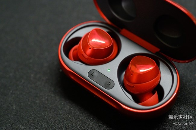 我的專屬Bud+，新到的紅色Buds+