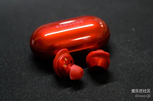 我的專屬Bud+，新到的紅色Buds+