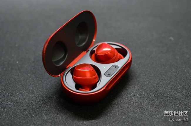 我的專屬Bud+，新到的紅色Buds+