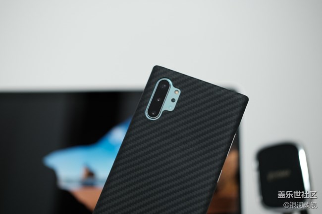 裸奔黨鐘愛(ài)的一款手機(jī)殼 裸奔黨鐘愛(ài)的一款手機(jī)殼