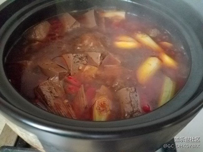 【家乡味道】+鸭血炖豆腐 【家乡味道】+鸭血炖豆腐