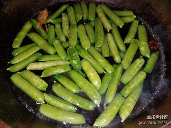 【我家的綠色美食】+鹽水豌豆莢