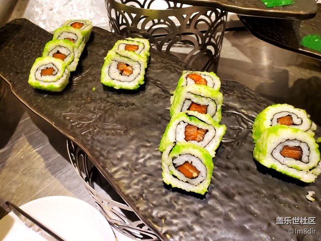 【我的五一生活】+昨晚吃了頓自助大餐