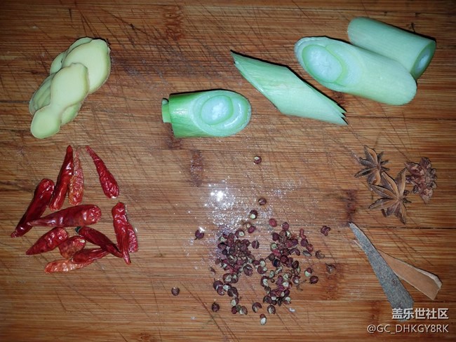 【五一美食嗨不停】+牛腩燒素雞