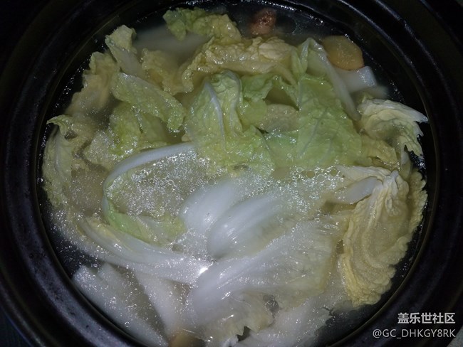 【五一美食嗨不?！?羊排湯