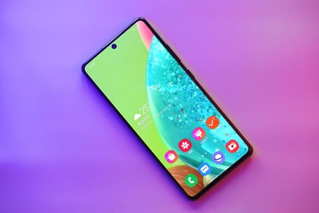 可能是3000價(jià)位屏幕最好的手機(jī)了