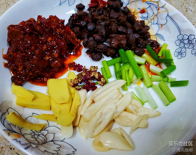 苦瓜辣椒炒回鍋肉