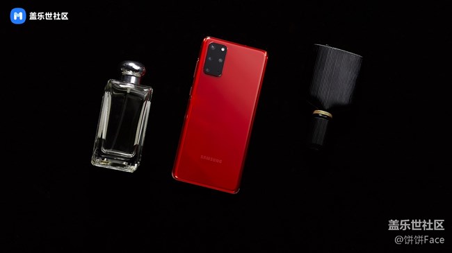 和女神一起“紅” 三星Galaxy S20+馥郁紅美圖賞