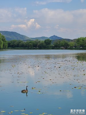 藍天白云碧空盡