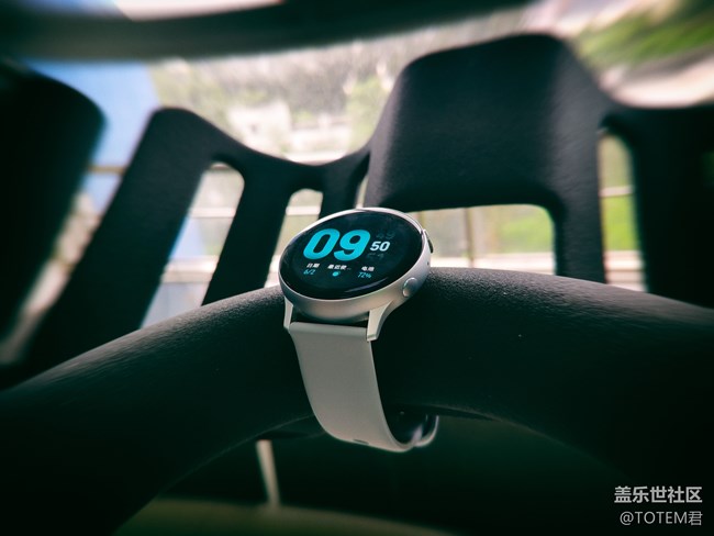 在顏值與性能這塊，三星Active 2卡得死死的