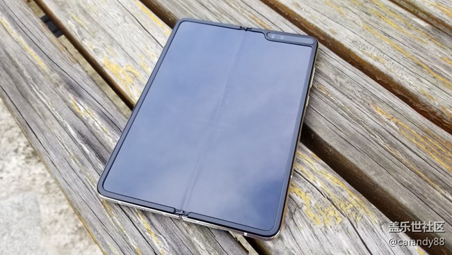 商務也能時尚-W20簡評 商務也能時尚-W20簡評