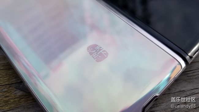 商務也能時尚-W20簡評 商務也能時尚-W20簡評