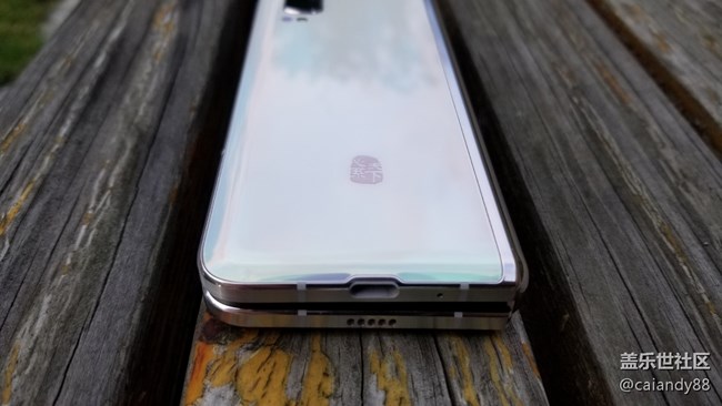 商務也能時尚-W20簡評 商務也能時尚-W20簡評