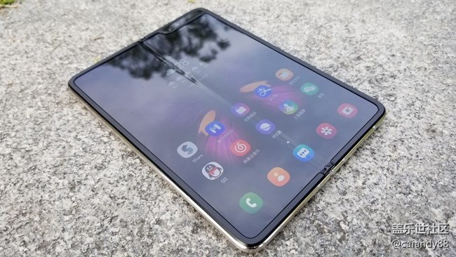 商務也能時尚-W20簡評 商務也能時尚-W20簡評